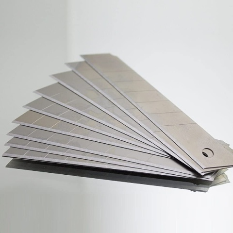 10szt. Nożyk Do Tapet 18mm Aluminiowy Łamane Ostrze